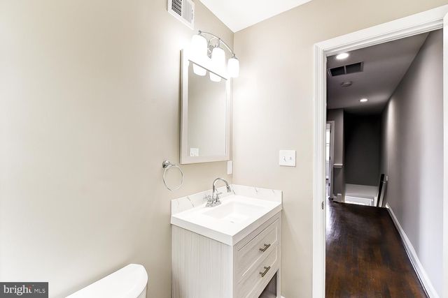 707 CONGRESS ST SE, Washington, DC 20032