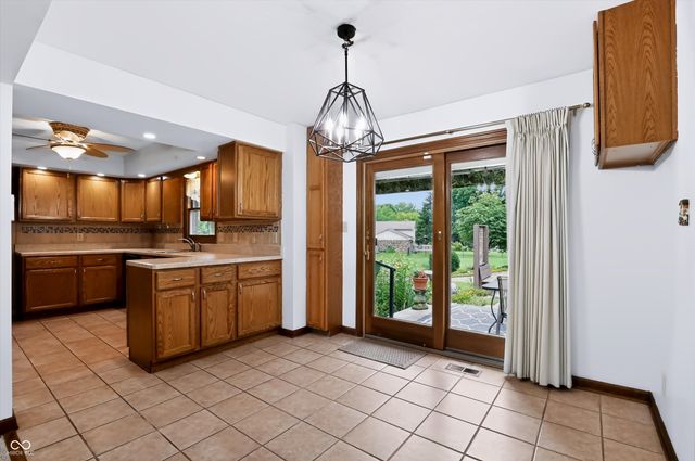 487 Moccosin Road, Greenwood, IN 46142