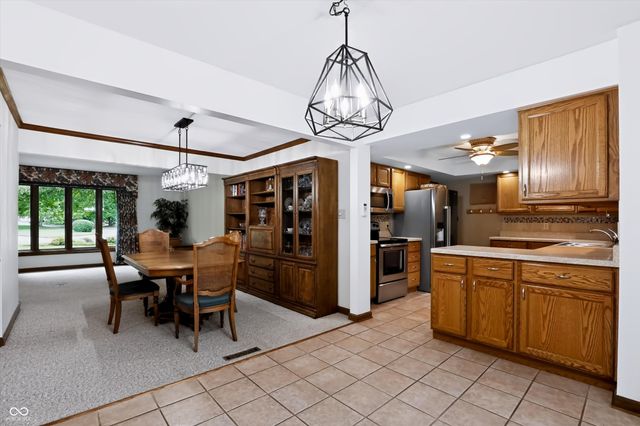 487 Moccosin Road, Greenwood, IN 46142