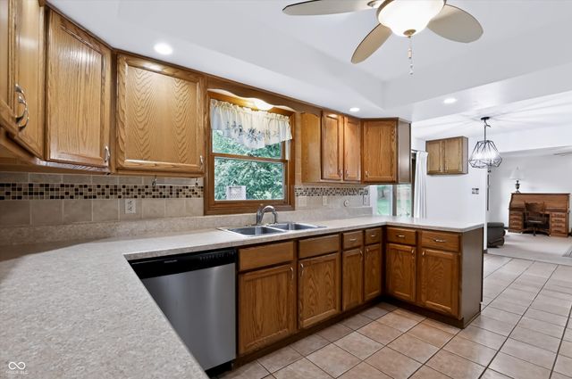 487 Moccosin Road, Greenwood, IN 46142