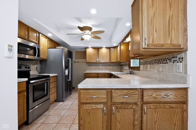 487 Moccosin Road, Greenwood, IN 46142