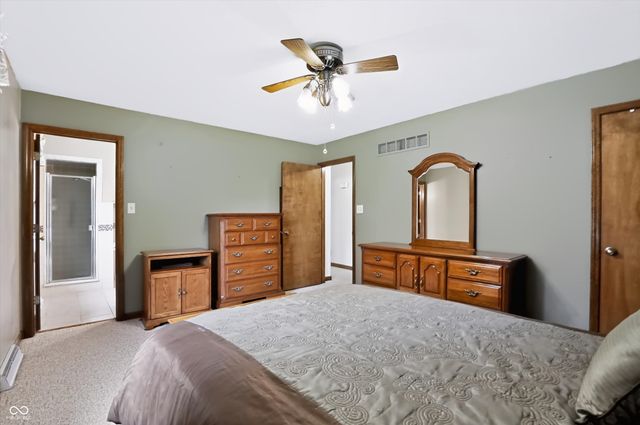487 Moccosin Road, Greenwood, IN 46142