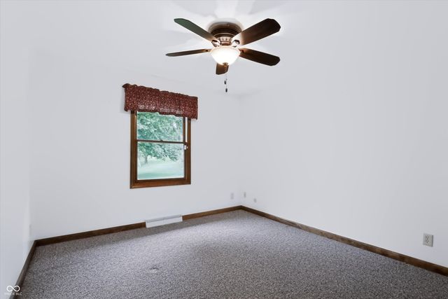 487 Moccosin Road, Greenwood, IN 46142
