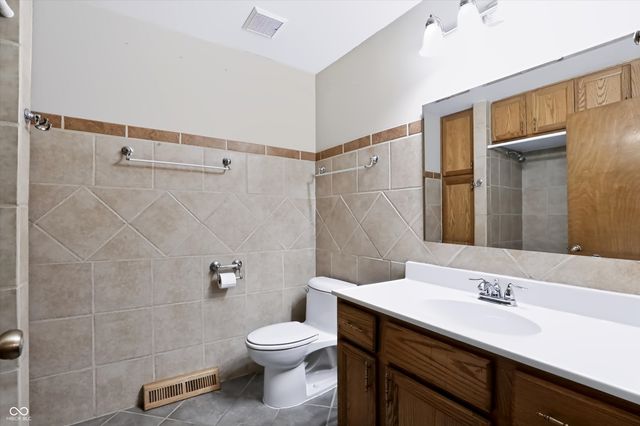 487 Moccosin Road, Greenwood, IN 46142
