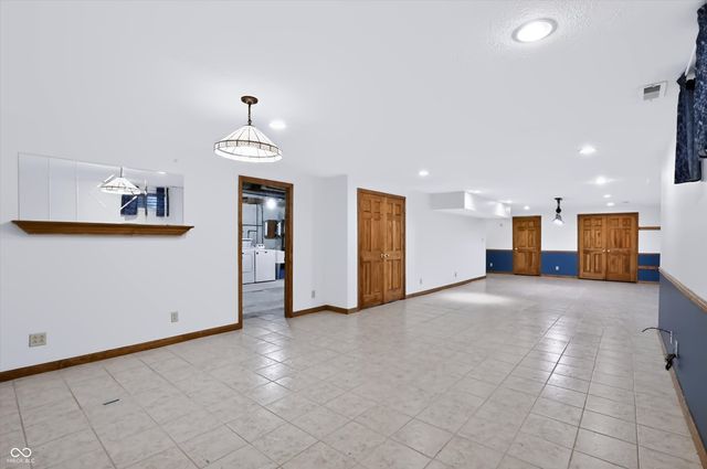 487 Moccosin Road, Greenwood, IN 46142