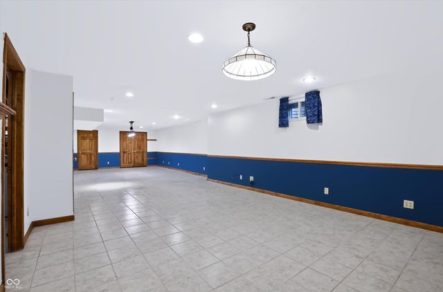 487 Moccosin Road, Greenwood, IN 46142