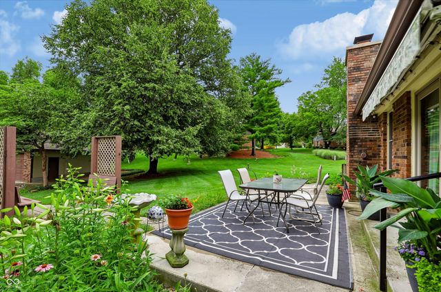 487 Moccosin Road, Greenwood, IN 46142