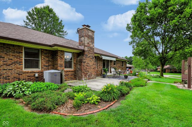 487 Moccosin Road, Greenwood, IN 46142