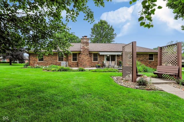 487 Moccosin Road, Greenwood, IN 46142