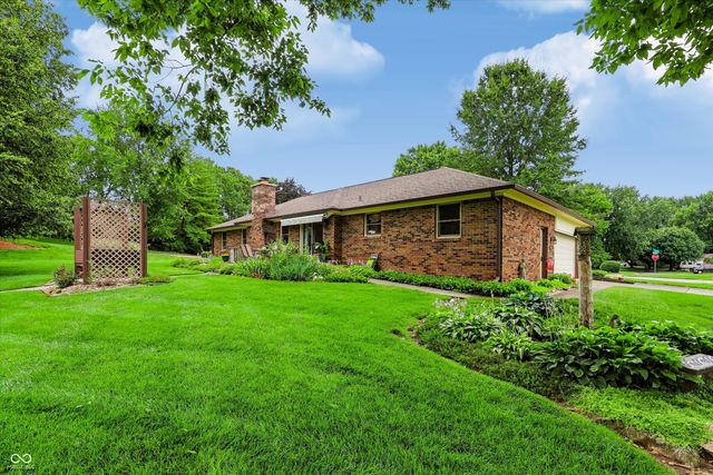 487 Moccosin Road, Greenwood, IN 46142