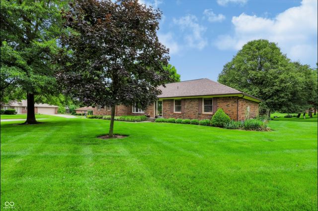487 Moccosin Road, Greenwood, IN 46142