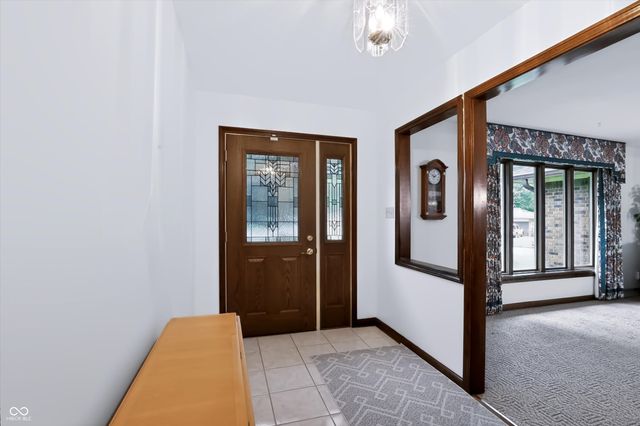 487 Moccosin Road, Greenwood, IN 46142