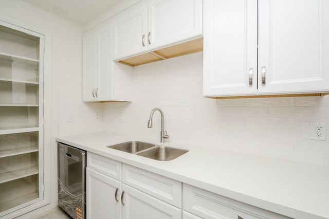 4307 Sloangate Drive, Spring, TX 77373