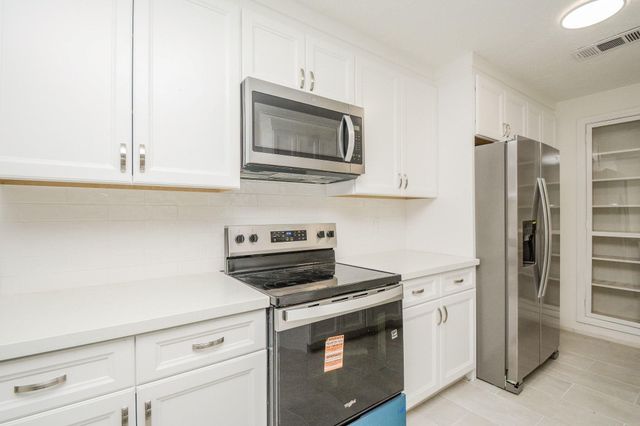 4307 Sloangate Drive, Spring, TX 77373