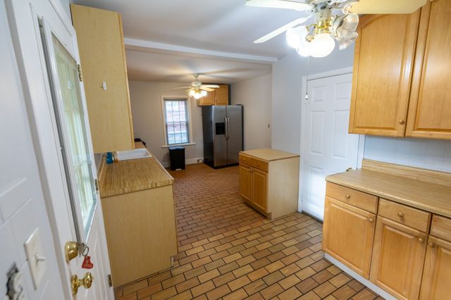 1308 Riverside Dr, Nashville, TN 37206