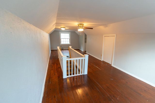 1308 Riverside Dr, Nashville, TN 37206