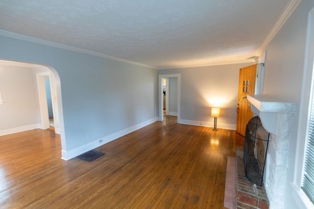 1308 Riverside Dr, Nashville, TN 37206