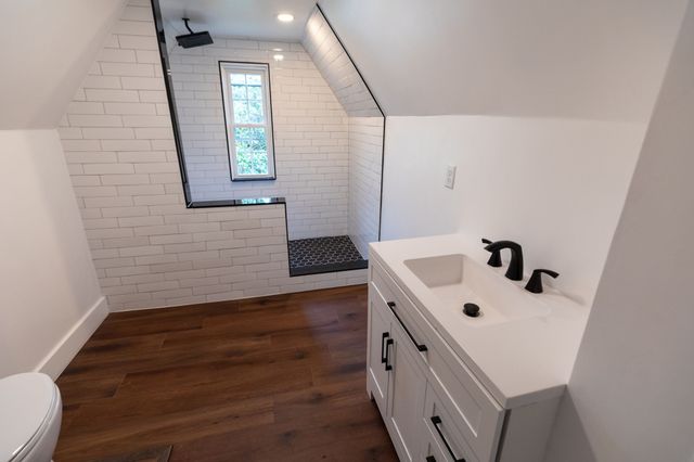 1308 Riverside Dr, Nashville, TN 37206