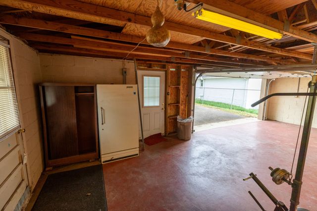 1308 Riverside Dr, Nashville, TN 37206