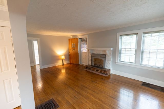 1308 Riverside Dr, Nashville, TN 37206