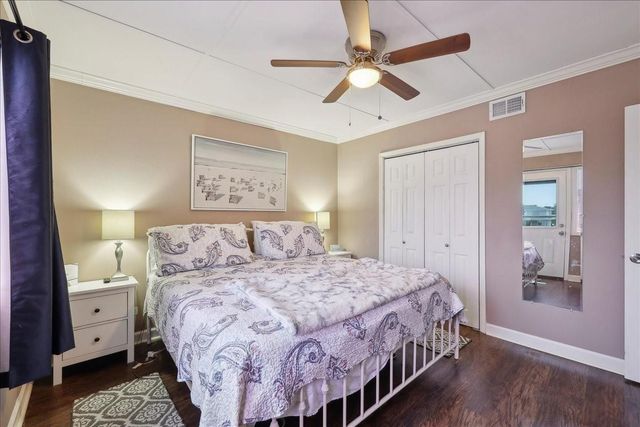22922 Lunes Street, Galveston, TX 77554