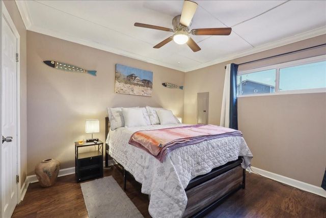 22922 Lunes Street, Galveston, TX 77554