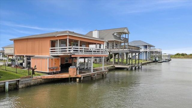 22922 Lunes Street, Galveston, TX 77554