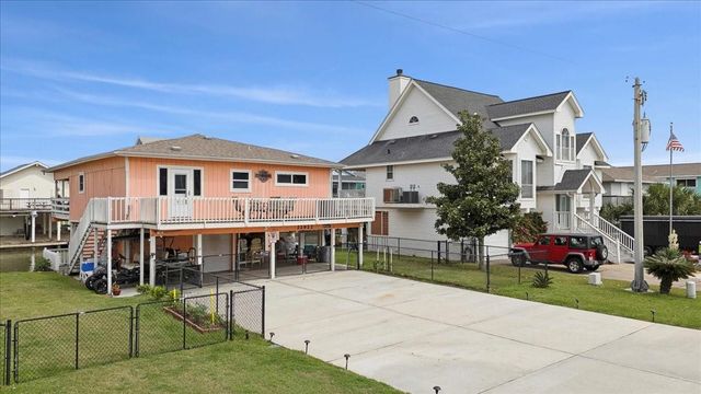 22922 Lunes Street, Galveston, TX 77554