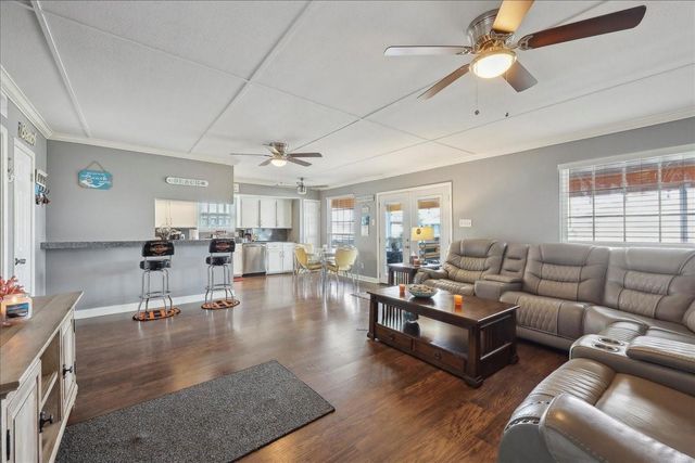 22922 Lunes Street, Galveston, TX 77554