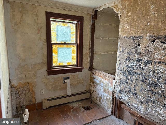 5 LAUREL AVE, Bordentown, NJ 08505