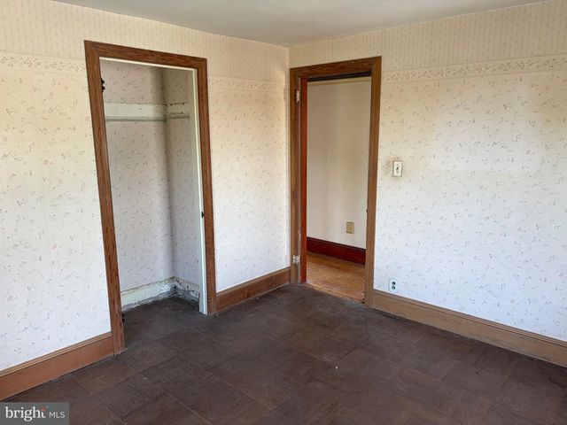 5 LAUREL AVE, Bordentown, NJ 08505