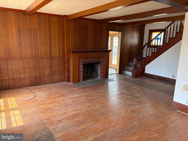 5 LAUREL AVE, Bordentown, NJ 08505