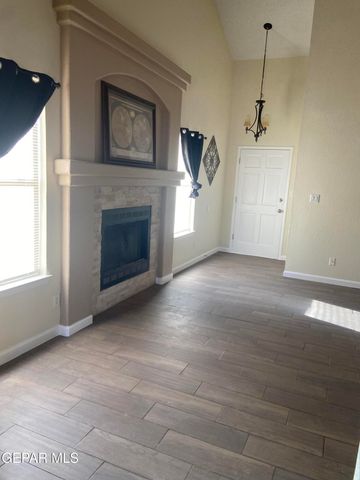 394 BRILL Circle, Horizon City, TX 79928