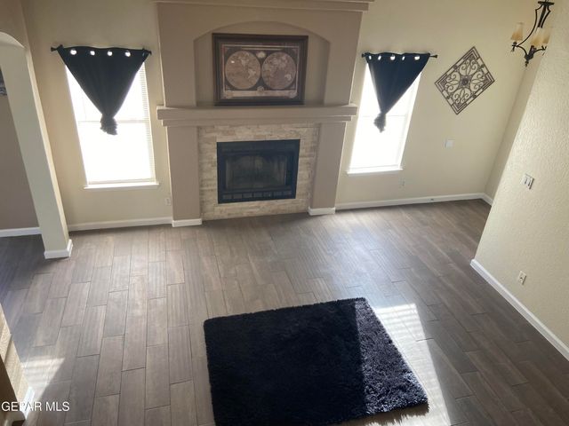 394 BRILL Circle, Horizon City, TX 79928