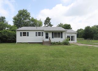 1409 Coutant Street, Flushing, MI 48433