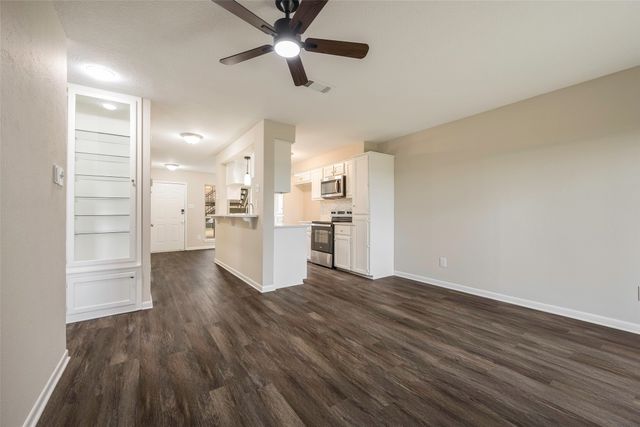 849 S Gun Barrel Lane F2, Gun Barrel City, TX 75156