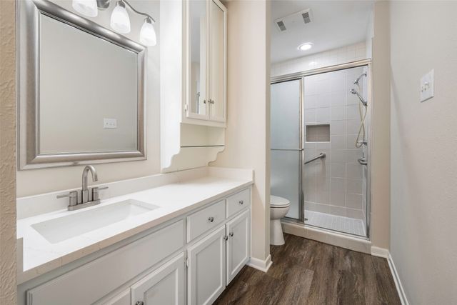 849 S Gun Barrel Lane F2, Gun Barrel City, TX 75156