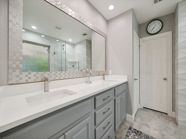 11852 Blackhawk Drive, Frisco, TX 75033