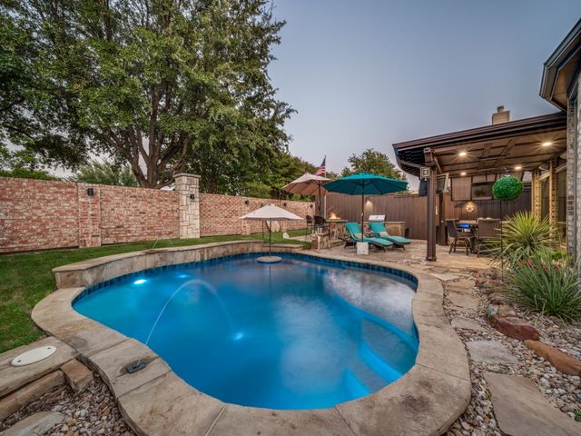 11852 Blackhawk Drive, Frisco, TX 75033