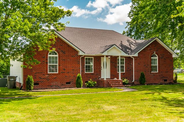 1197 Harve Brown Rd, Bethpage, TN 37022