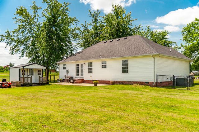 1197 Harve Brown Rd, Bethpage, TN 37022