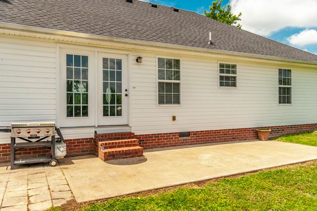 1197 Harve Brown Rd, Bethpage, TN 37022