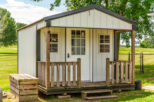 1197 Harve Brown Rd, Bethpage, TN 37022