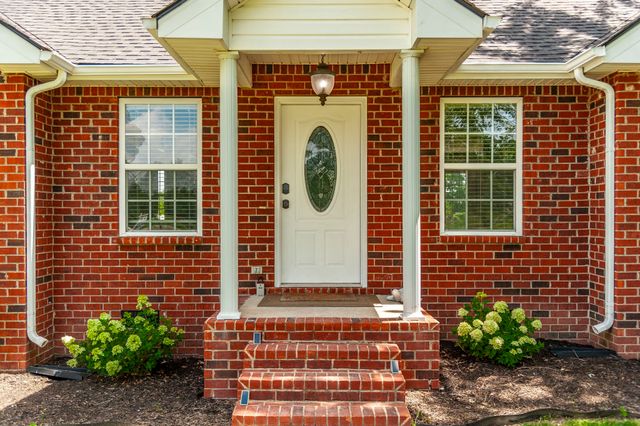 1197 Harve Brown Rd, Bethpage, TN 37022