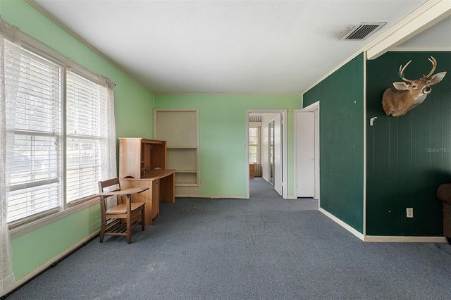 470 OGDEN AVENUE, Umatilla, FL 32784