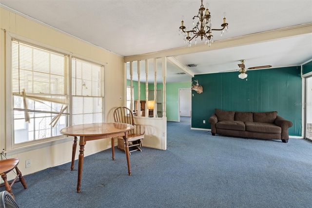 470 OGDEN AVENUE, Umatilla, FL 32784