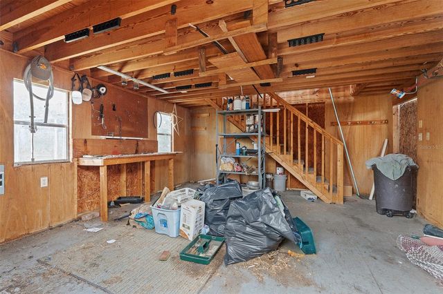 470 OGDEN AVENUE, Umatilla, FL 32784