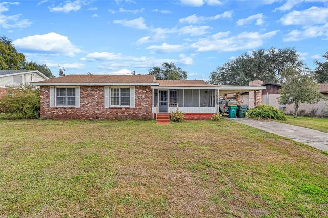 470 OGDEN AVENUE, Umatilla, FL 32784