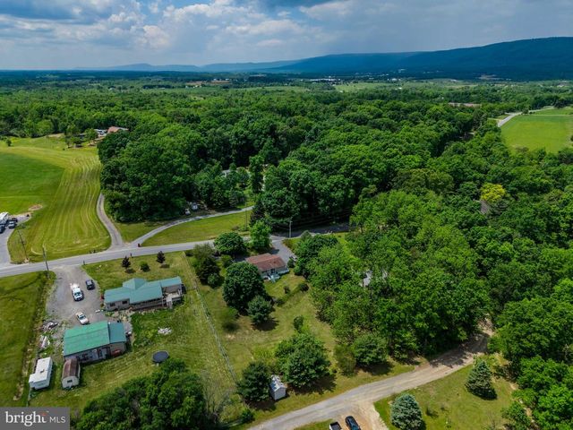 3 MIDDLE ACRES, Newville, PA 17241