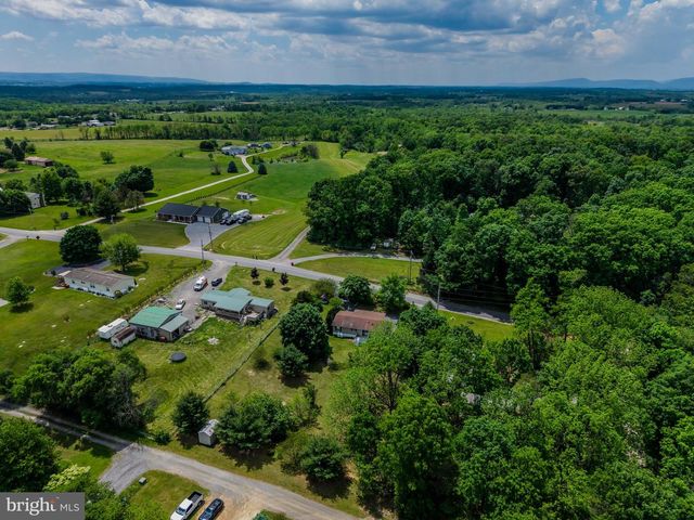 3 MIDDLE ACRES, Newville, PA 17241